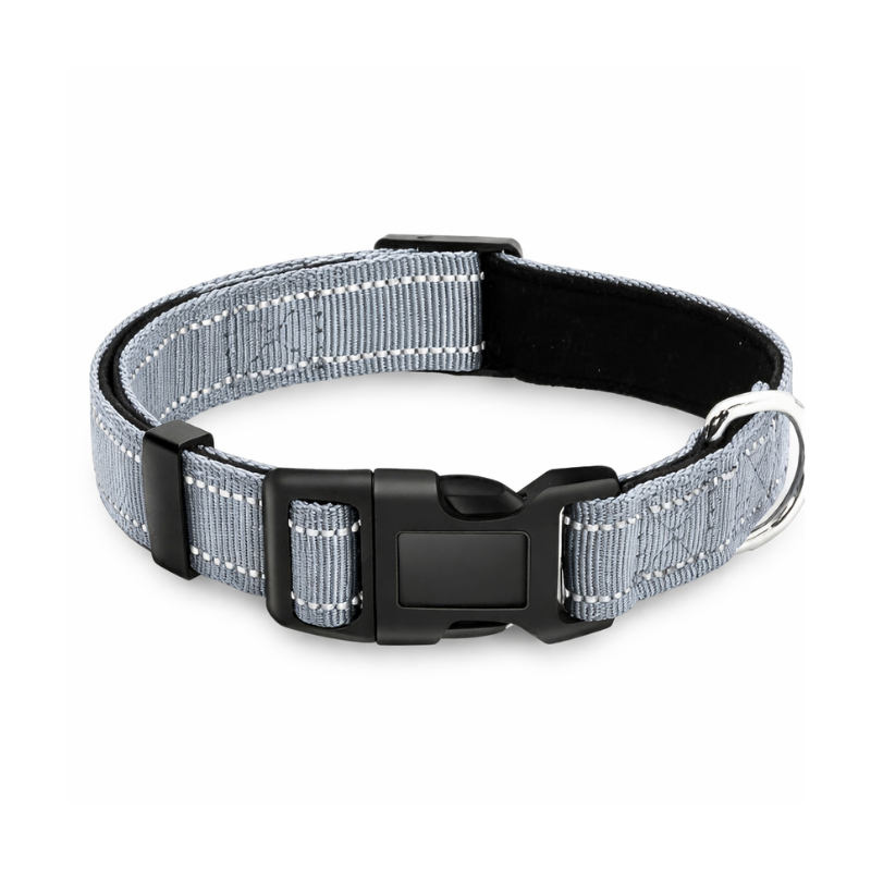 Grått hundhalsband med mjuk insida och reflekterande sömmar 